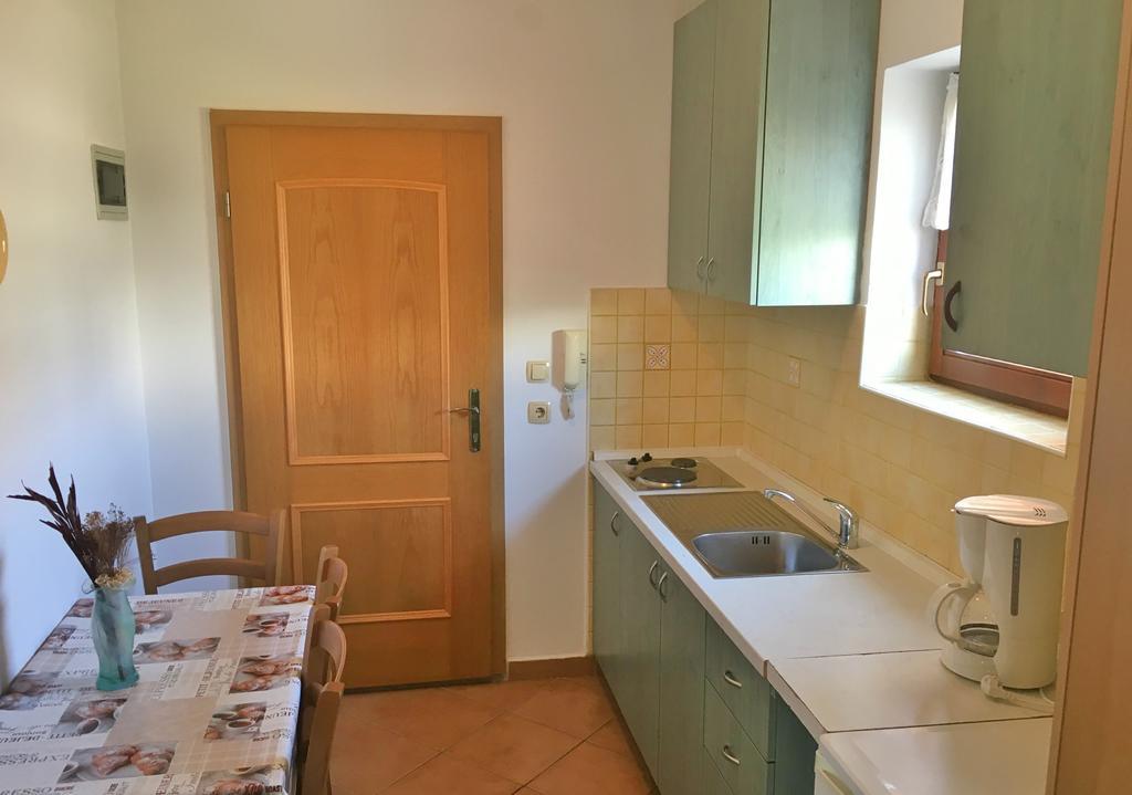 Apartman Frane Krk Town Eksteriør bilde