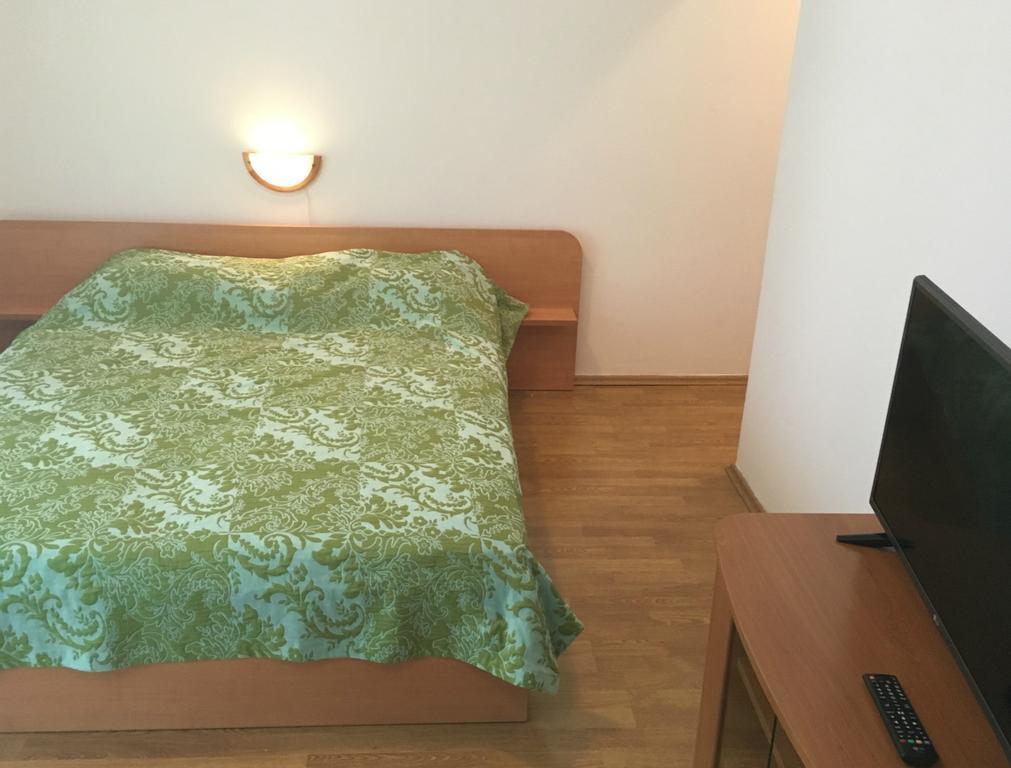 Apartman Frane Krk Town Eksteriør bilde