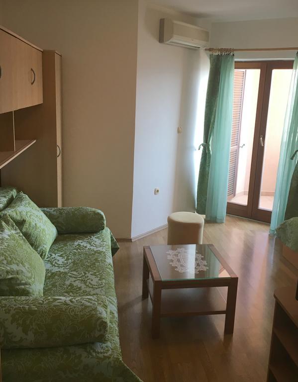 Apartman Frane Krk Town Eksteriør bilde